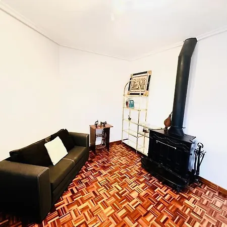 Acogedor Con Wi-fi Y Vistas *