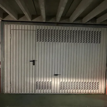 Acogedor Con Wi-fi Y Vistas *