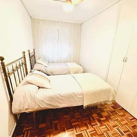 Acogedor Con Wi-fi Y Vistas *